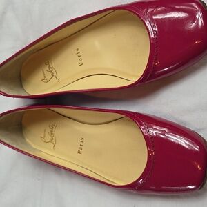 LOUBOUTIN Patent Leather FUCHSIA Pink Flats 8.5 EUC
